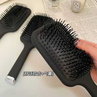 假发用什么梳（假发用什么梳子梳好）