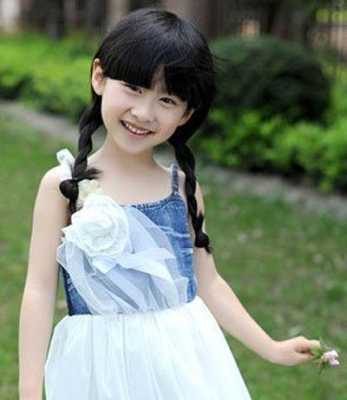 冬天小学学生扎什么头发好看,冬天扎什么头发好看