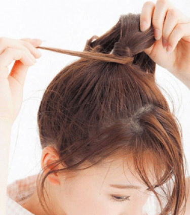 头发少怎么绑（头发少怎么绑高马尾）