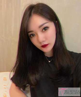 染发时比较接近黑色的颜色有哪几种,什么颜色头发接近黑色好看