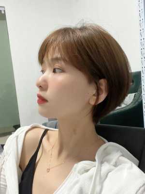 圆脸剪什么发型好（圆脸剪什么发型好看）