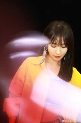 李菲儿发型叫什么（李菲儿发型叫什么）