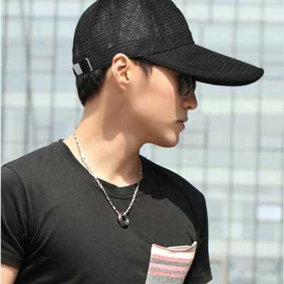 长脸男生适合什么帽子（中年男士长脸适合戴什么帽子）
