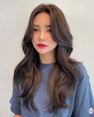 什么卷发显脸小（什么卷发显脸小又显年轻）