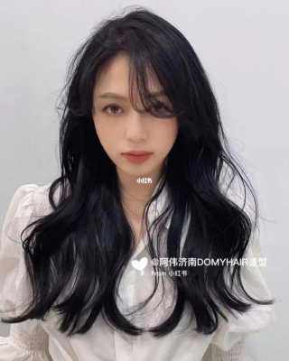 烫头发烫黄了怎么染不黑呢,黑色适合烫什么发型女