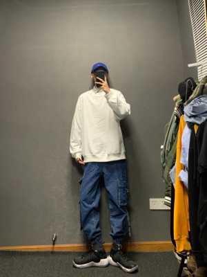 卫衣配什么鞋子好看男,卫衣怎么搭配男生