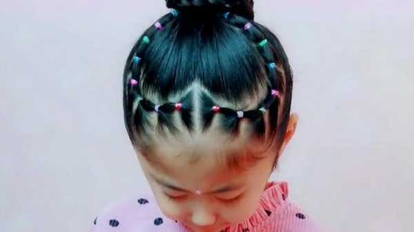 心形头发怎么扎（女童爱心头发怎么扎）