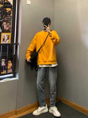 男士卫衣怎么搭配（男士卫衣怎么搭配好看）