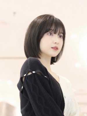 头尖圆脸适合什么发型（头尖圆脸适合什么发型短）