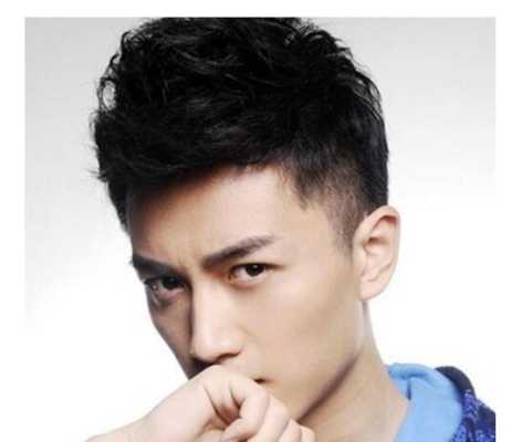 三角脸型适合什么短发（三角脸型适合什么短发男）
