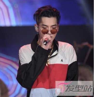 吴亦凡短发发型叫什么（飞鱼头叫什么）