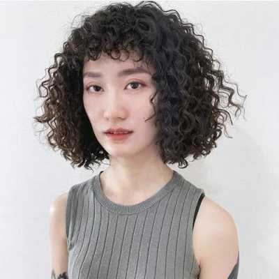 短发怎么上杠（短发怎么上杠子烫好看）