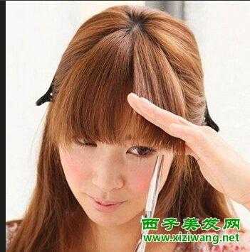 齐刘海怎样剪才好看,怎么剪齐刘海好看又简单