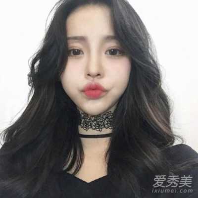 齐刘海怎样弄成中分,齐刘海怎么留中分好看