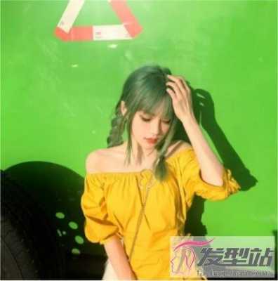 头发绿色怎么染（闷青绿色染发的正确方法）