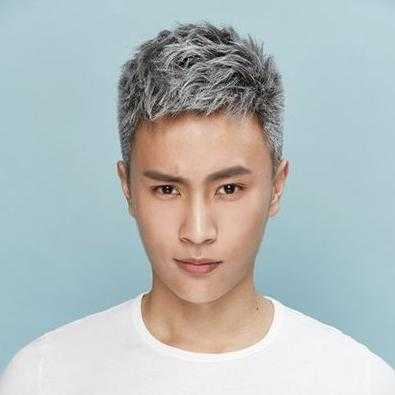 奶奶灰适合什么发型（奶奶灰适合什么发型男）