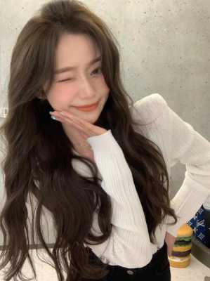 长发大卷适合什么颜色,大卷染什么颜色好看图片