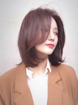 24岁适合什么发型（24岁圆脸女生适合什么样的发型）