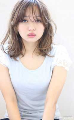 微胖脸型适合什么发型（杏子脸适合什么发型）