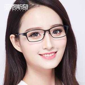 瘦长脸型适合带什么眼镜,