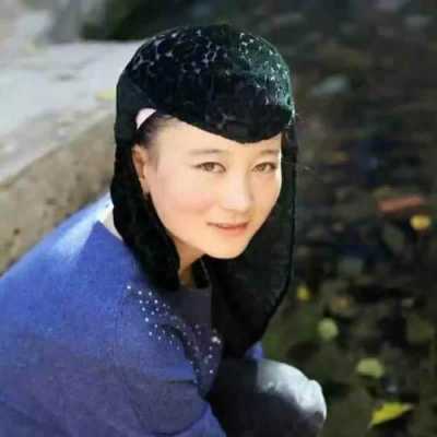 一什么的头巾（什么的头巾量词）