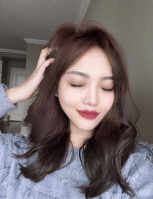 19岁适合什么发型（19岁染头发好不好）