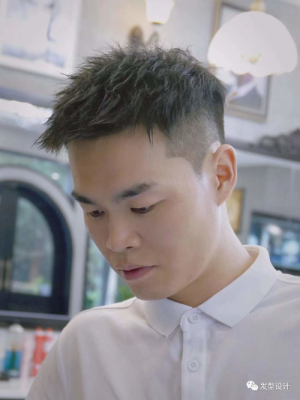 钢夹烫男短发上杠技巧,男短发怎么烫好看图片
