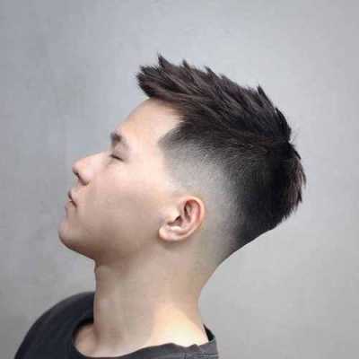 最近男生流行什么发型（最近男生流行什么发型图片）