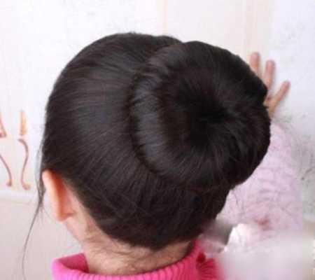怎么给孩子盘头发（小孩的头发怎么盘）