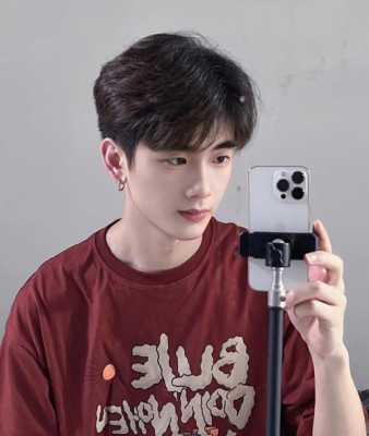 什么男生适合三七分（什么男生适合三七分发型）