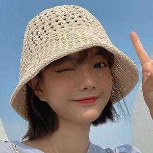 短发戴什么样帽子好看,短发女生带什么帽子好看夏季
