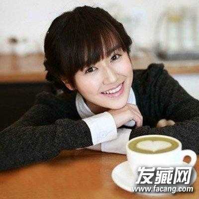 短发怎么弄发型好看（短发头发帘怎么弄好看）
