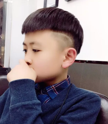 男宝宝留什么发型好看（男宝宝适合的发型）