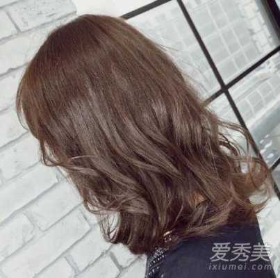 烫好的头发怎么保持卷（刚烫完发怎么染发不影响卷度）