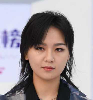 周笔畅是什么脸型（周笔畅为什么会被雪藏）