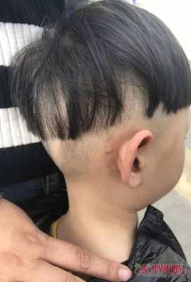 2岁宝宝头发短怎么理,小孩头发怎么理发
