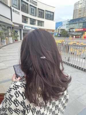 头发很干染什么颜色,头发毛躁适合什么颜色的衣服