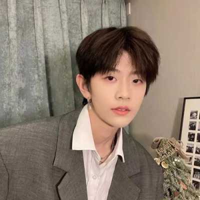 中分披发男怎么留,怎么留中分男生