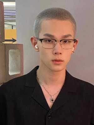 短头发适合染什么颜色（寸头可以染发吗）