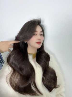 大卷怎么烫好看（烫大卷怎么烫）