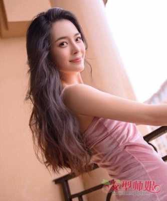 女生有美人尖适合什么发型（美人尖适合什么发型）