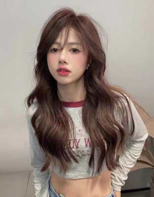 肤色暗黄适合什么发色,脸黄的人染什么发色显白
