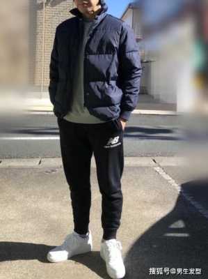 男士运动鞋配什么裤子（男士运动鞋配什么裤子好看）