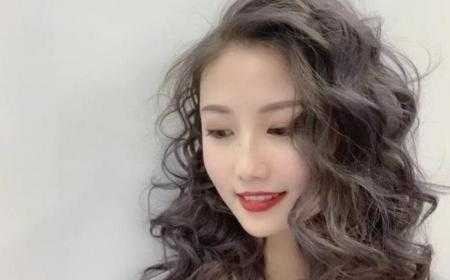 卷完头发怎么护理（烫发后怎么护理保持卷度不变）