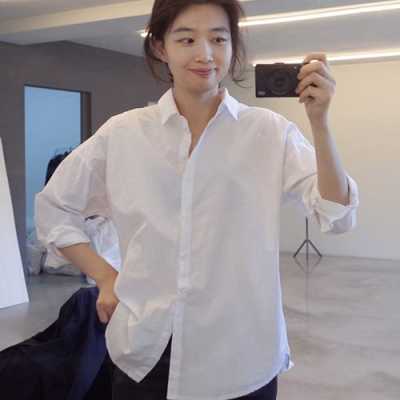 穿衬衫适合什么发型（穿衬衫适合什么发型女）