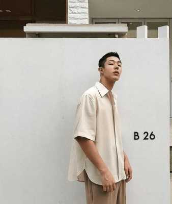 寸头怎么搭配衣服（寸头怎么搭配衣服夏天）