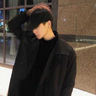 男生小头适合什么发型（男头小戴什么帽子好看）
