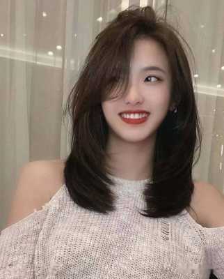 中庭长留什么发型（中庭偏长适合什么发型）