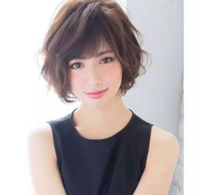白发多适合什么发型（白发多适合什么发型女中年）
