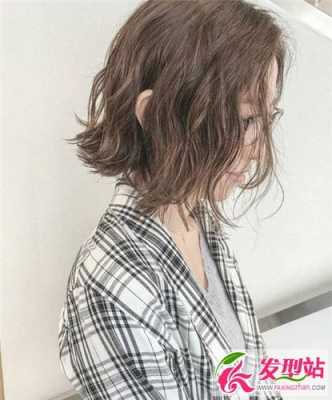 短头发能烫什么发型（头发留多久可以烫头）